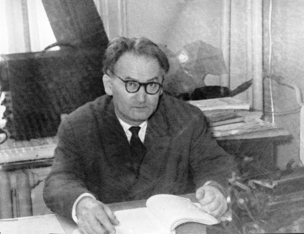 Н.Л. Гурвич в кабинете. Москва, 1960 годы
